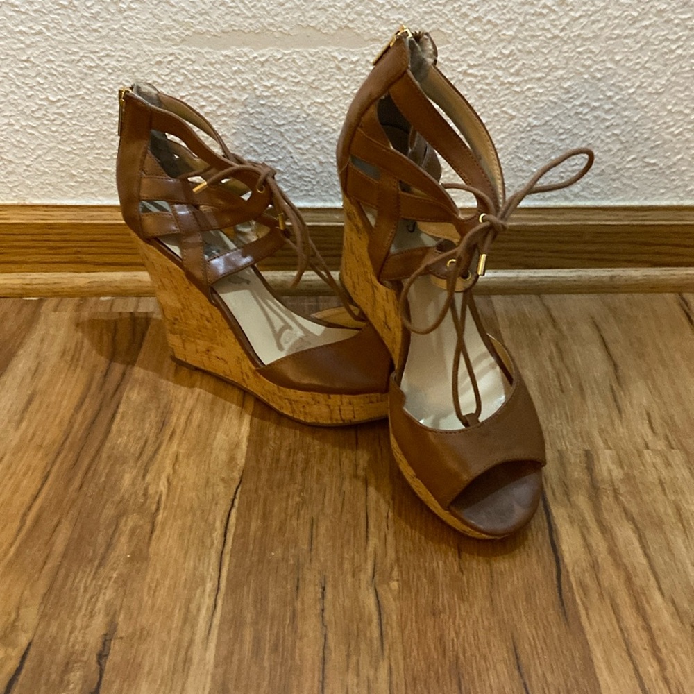 GUESS Wedge Shoes Women’s Size 10 Brown